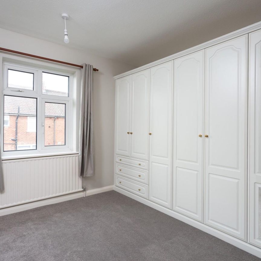 Jennifer Grove, York YO24 - Photo 1