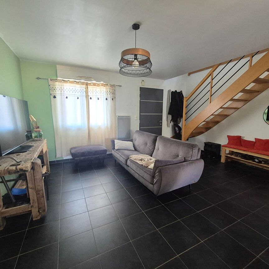 Location Maison 4 pièces 90m² TINTENIAC 35190 - Photo 1