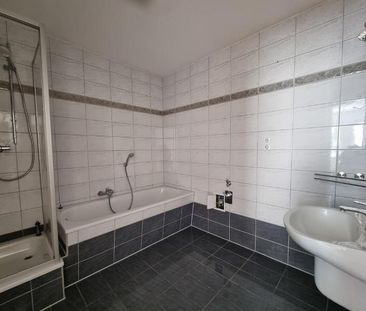 Zweiraumwohnung mit großer Terrasse im Stadtzentrum - Photo 3