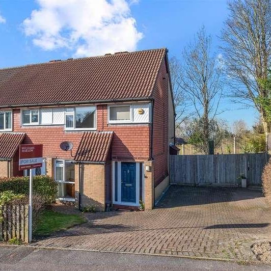 Hillside Close, Banstead, SM7 - Photo 1