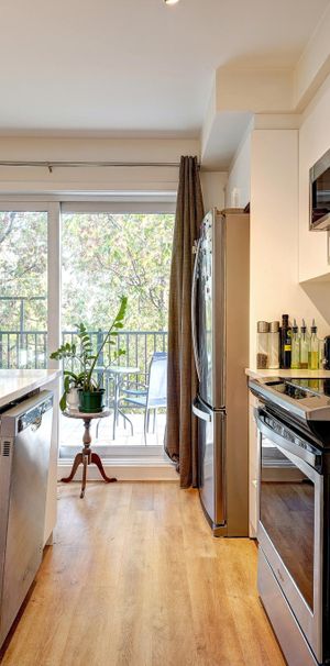 4 1/2 Rénové à Neuf Et Meublé - Internet - Photo 1