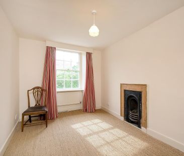 4 bedroom terraced house to rent - Photo 5
