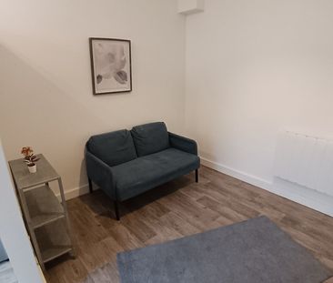 1 Bed Flat, Melfort Road, CR7 - Photo 1