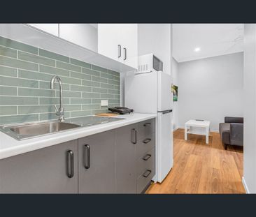 2/56 Nielson Street, Chermside, Qld 4032 - Photo 2