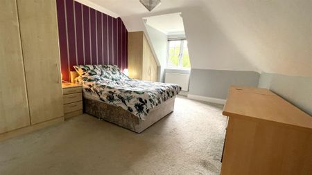 4 Bedroom House - Photo 5