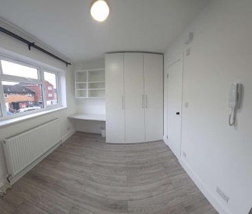 Greenford, UB6 - Photo 6