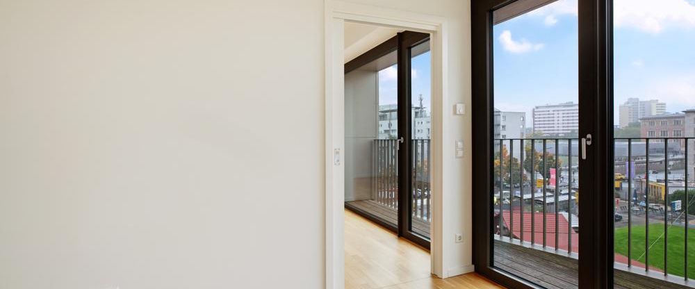 Urbane 3 Zimmer Wohnung ca. 62m², EBK, Fußbodenheizung und Balkon mit Weitblick in Berlin-Mitte! - Foto 1