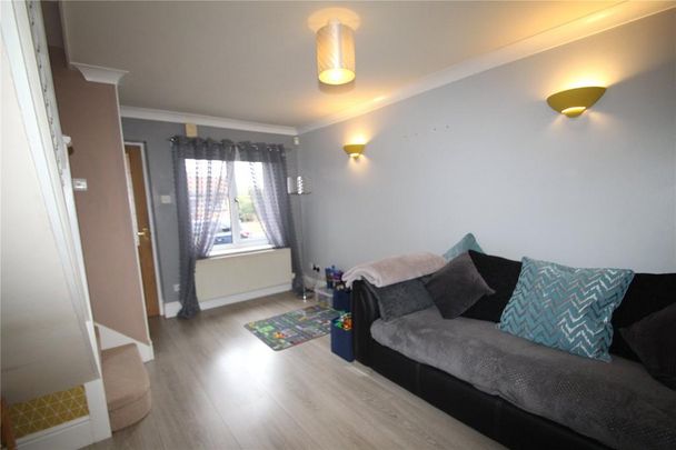 2 bedroom terraced house to rent - Photo 1
