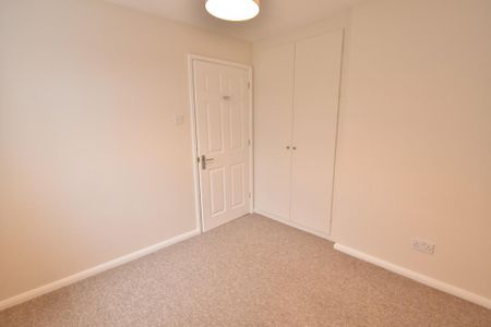 3 bedroom detached house to rent - Photo 4