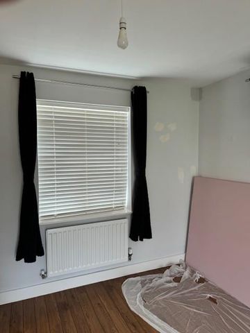 Room in a Shared House, Oxleigh Way, BS34 - Photo 2