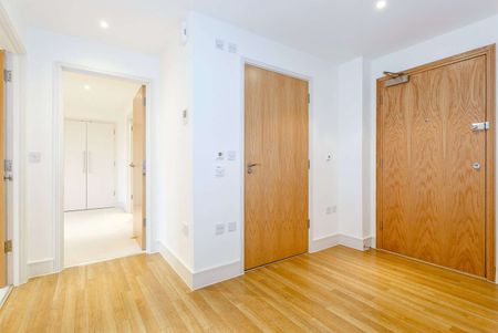 A modern two bedroom apartment with balcony - Photo 4