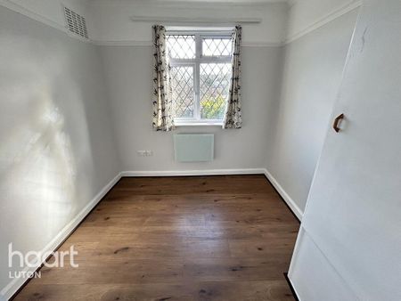 3 bedroom end of terrace house to rent - Photo 5