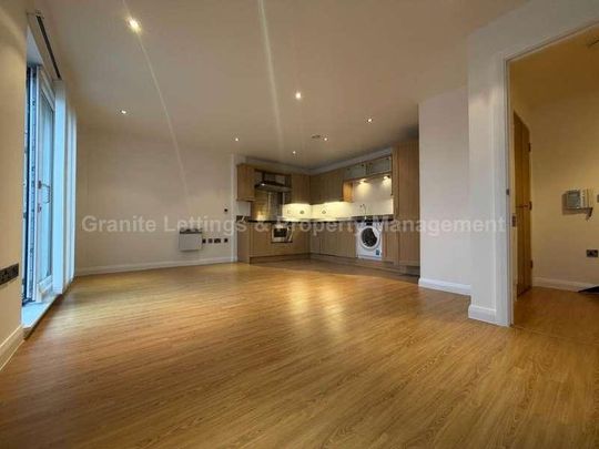 Xq, Taylorson Street South, Salford Quays, M5 - Photo 1