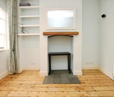 4 bedroom terraced house to rent - Photo 1