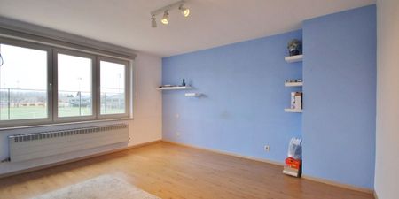 Eengezinswoning te huur in Sint-Truiden voor € 1.150 met 3 slaapkamers - Photo 2