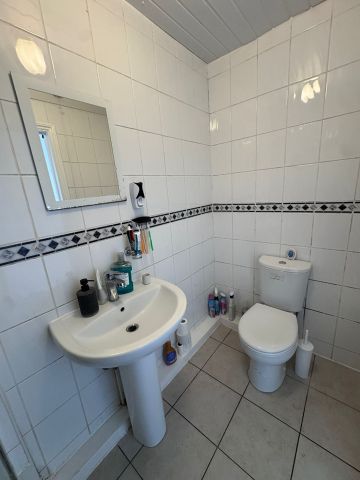 Room in a Shared House, Windmill Lane, E15 - Photo 5