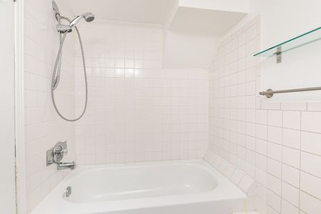 For Lease - 89 Willcocks Street Unit# Bsmnt, Toronto, Ontario - Photo 2