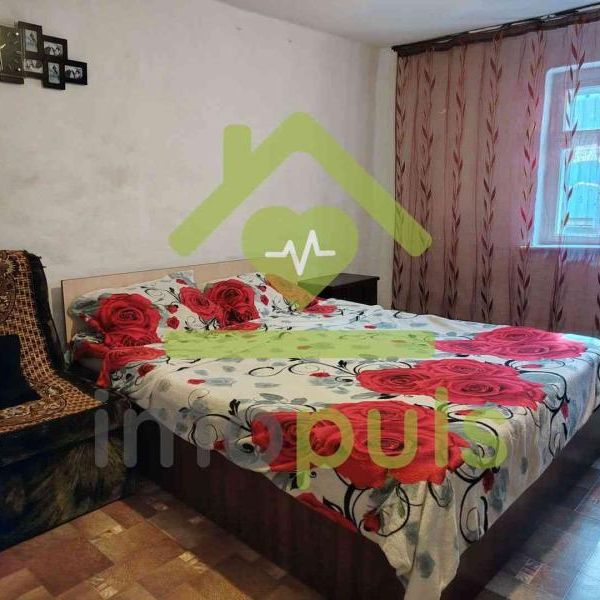 CasA de nchiriat a teren 500 mp, pet-friendly a cartier Kuncz - Fotografie 1