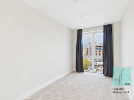 3 bedroom flat to rent - Photo 4