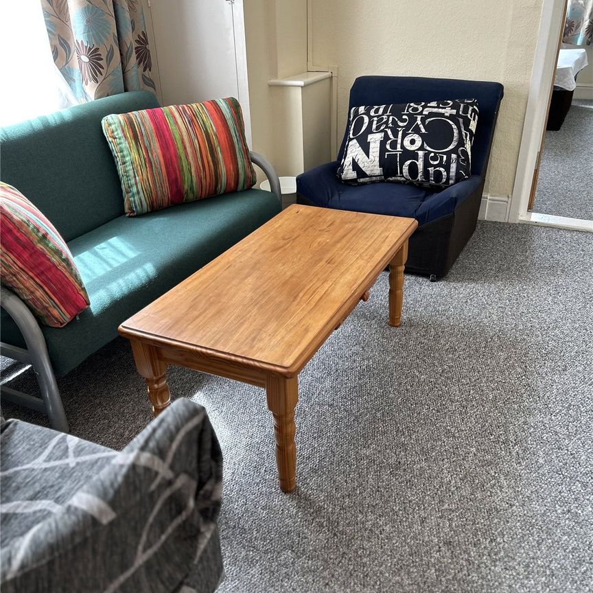 4 bedroom house to rent Jubilee Road, Southsea, PO4 - Photo 1