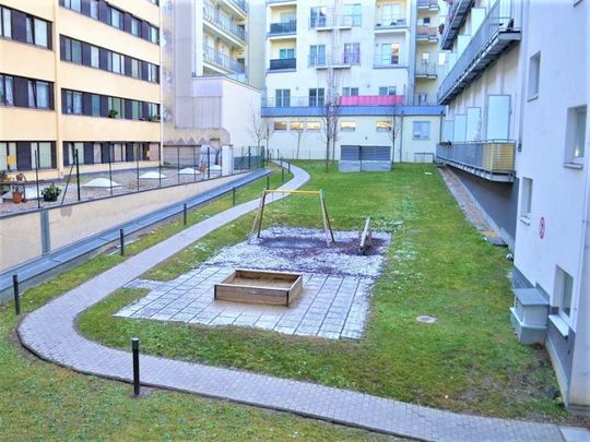 UNBEFRISTET, HOFRUHELAGE, 106 m2 Gewerbefläche mit 41 m2 Terrasse, 4 Zimmer, Küche, Sanitäranlagen, Parketten - Foto 1