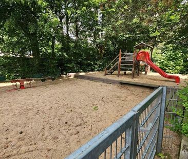 Partially furnished apartment for rent - Elegant 4-room apartment - Photo 1