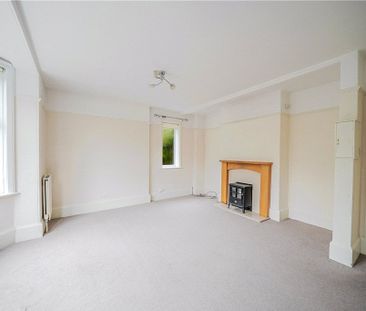 Woodside Walk, Harrogate, North Yorkshire, HG1 - Photo 1