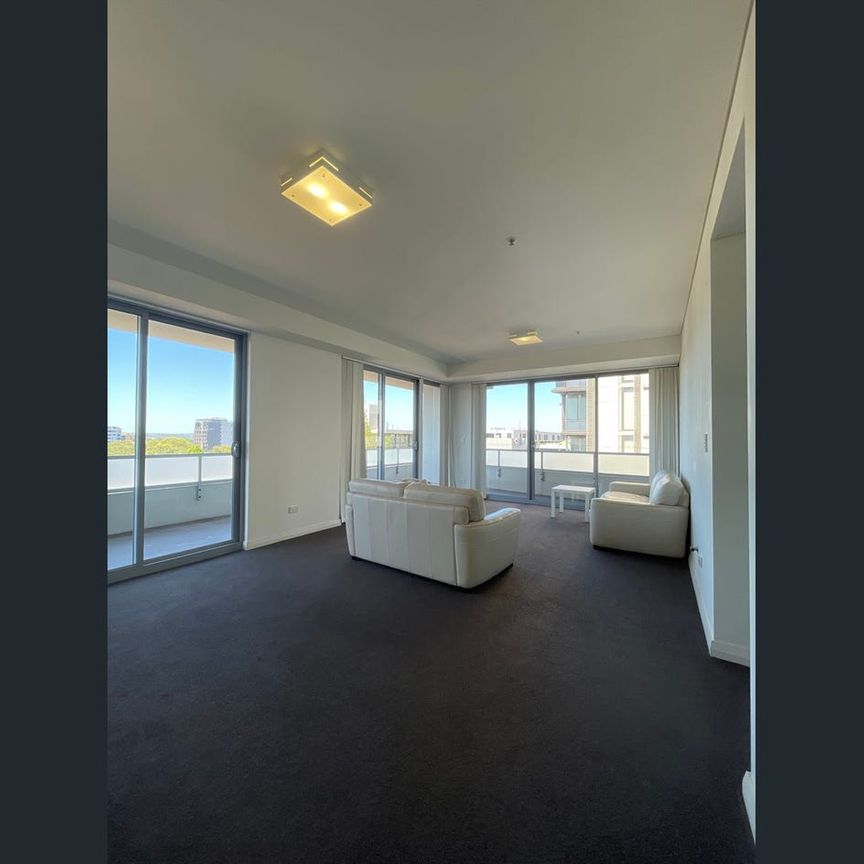 2 Bedroom Apartment Near Burwood Station - Photo 1