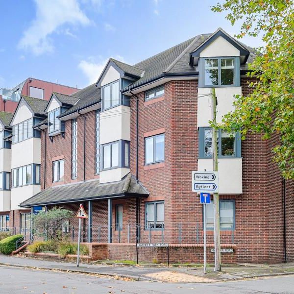 Globe House, West Byfleet - 1 bedroomProperty for lettings - Seymours - Photo 1