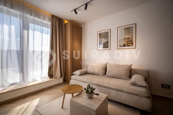 Penthouse de lux cu terasa de 150 mp, jacuzzi incalzit, bloc nou cu lift- Intre Lacuri - Photo 1
