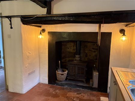 Tyn Y Ffridd, Llangwm - Photo 3