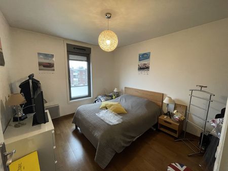 Location Appartement 4 pièces 121m² MARCQ EN BAROEUL 59700 - Photo 2