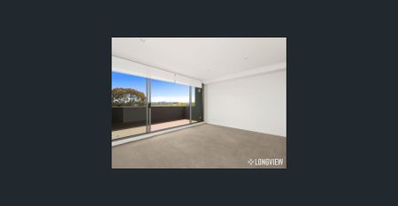 COSMOPOLITAN 2 BEDROOM APARTMENT - Photo 2