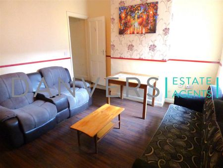 4 bedroom property to rent - Photo 3