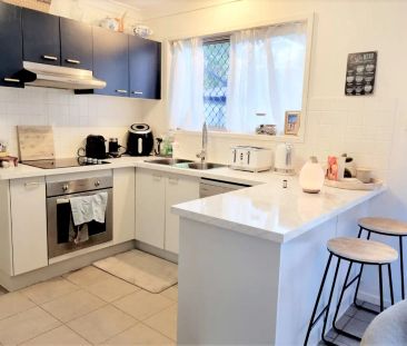 “SPACIOUS AND TIDY TOWNHOUSE” - Photo 1