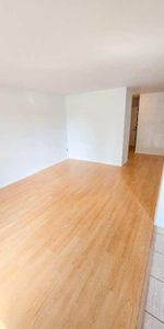 Grand logement rénové, 5 1/2 à Candiac. ch Haendel, devant école - Photo 3