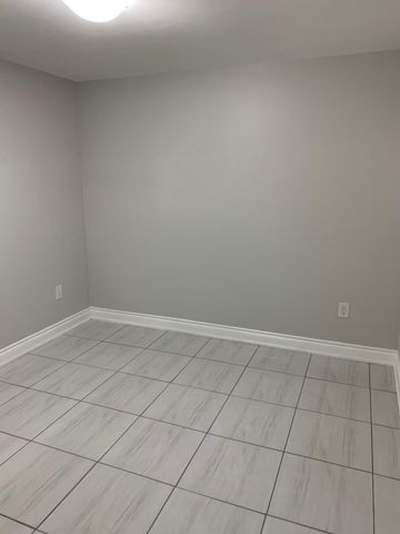 For Lease - 29 Alhart (Lower Level) Drive, Toronto, Ontario - Photo 2