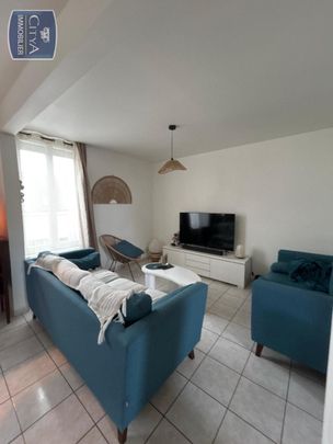 Location Appartement 5 pièces 77m² AMBLAINVILLE 60110 - Photo 1