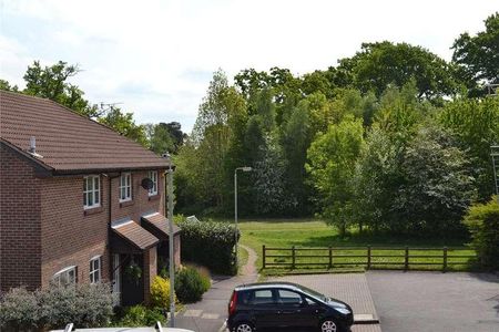 Cotterell Gardens, Twyford, Berkshire, RG10 - Photo 3