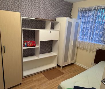 2 Bed Flat, Lupton Avenue, LS9 - Photo 6