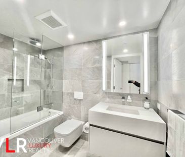 Condo in Downtown Vancouver, BC - Photo 3