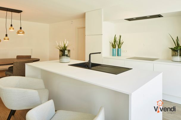 Appartement - Te huur - Photo 1