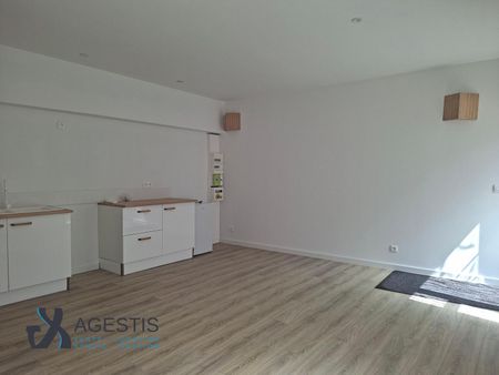 Location Appartement 1 pièce 28m² CASTRES 81100 - Photo 4