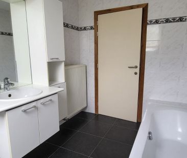 Woning te huur in Poeke voor € 900 met 3 slaapkamers - Photo 2