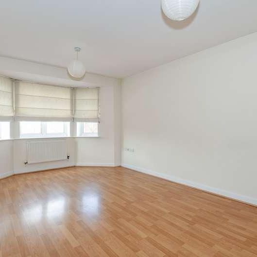 High Court, High Road, Byfleet, Surrey, KT14 - Photo 1