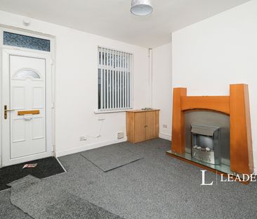 2 bedroom house to rent Lee Street, St. Helens, Merseyside, WA9 - Photo 2