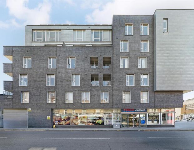 Cambridge Crescent, London E2 - Photo 1