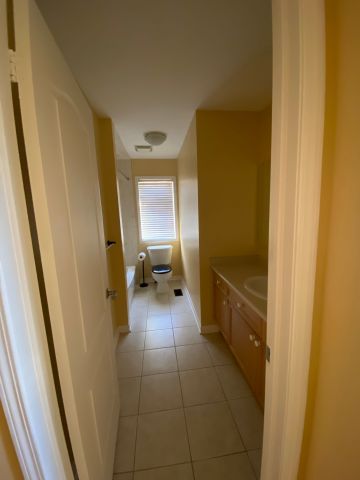 For Lease - 4 Muskox Drive Unit# Main & 2nd, Toronto, Ontario - Photo 5