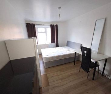 Room in a Shared House, Brooks Road, E13 - Photo 4