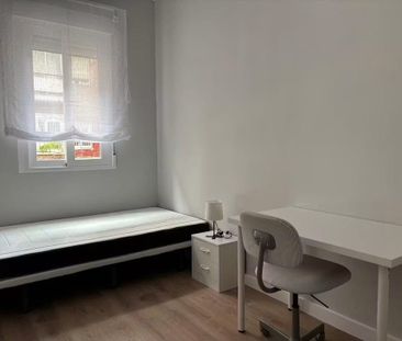 Calle de Colomer, Madrid, Community of Madrid 28028 - Foto 3